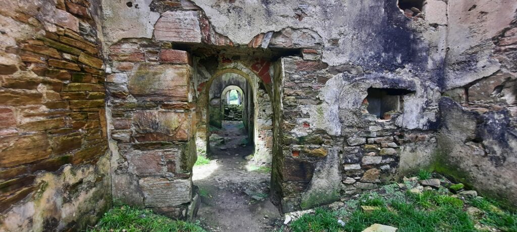 Interior of Clifden Castle